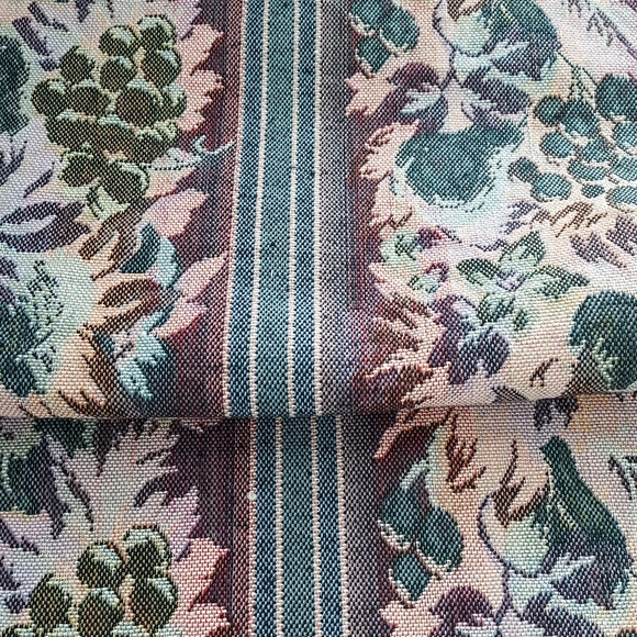 Fall Thanksgiving Table Runner  Tapestry Leaves Fruit Tassels 76 Inches - Picture 5 of 5